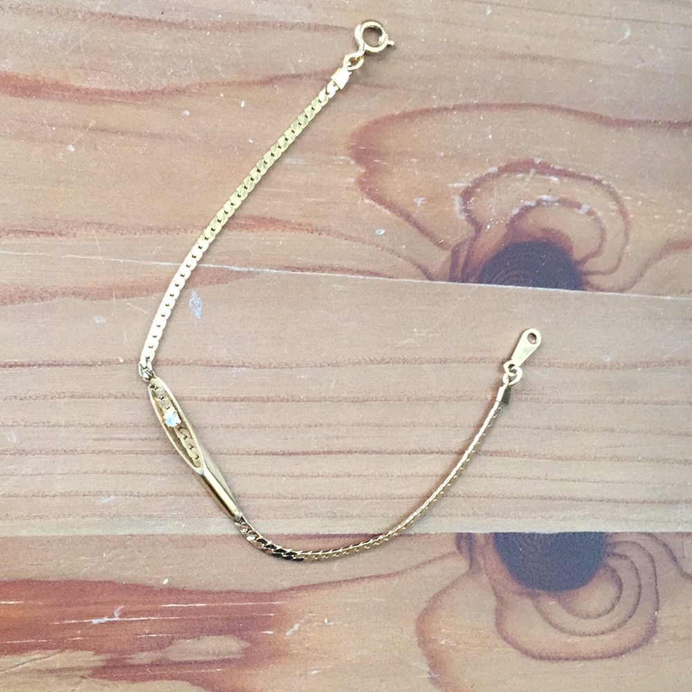 Beautiful gold bracelet